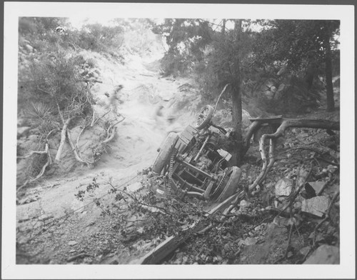 Truck accident, Mount Wilson