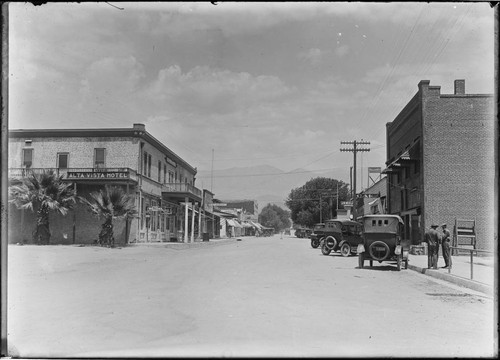 San Gorgonio Ave looking North