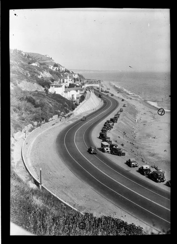 Castellammare neighborhood and the Roosevelt Highway, Pacific Palisades