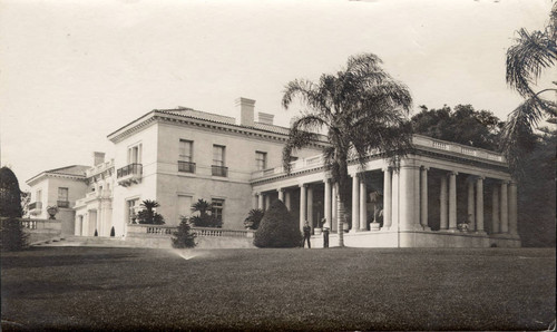 Huntington residence from the southeast