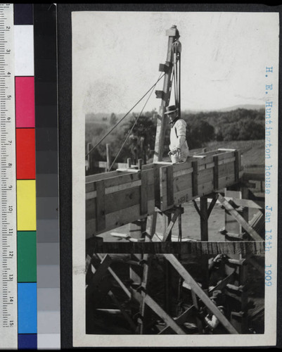 Huntington residence under construction, January 13 1909