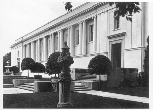 Library building showing windows on south façade, circa 1920