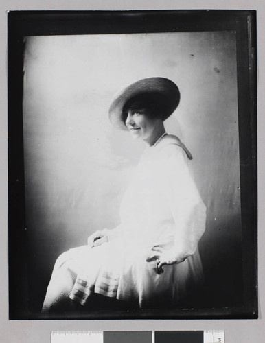 Portrait of Charmian London with a hat