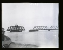 Swing railroad bridge