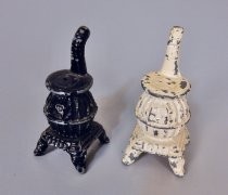 Potbelly stoves salt & pepper shakers