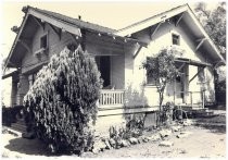 Metzger Ranch Craftsman-style house