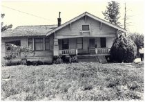 Metzger Ranch Craftsman-style house