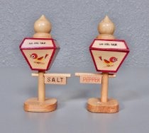 Lightposts salt & pepper shakers