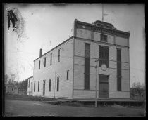 "1904 Ceska Narodni" building