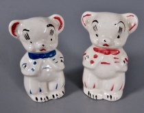 Bow tie bears salt & pepper shakers