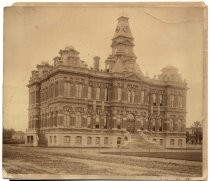 San Jose City Hall shortly after construction