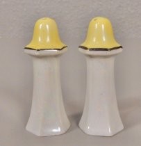 Salt & pepper shakers