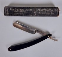 The Sultana Razor