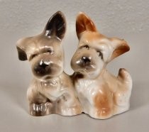 Dogs salt & pepper shaker