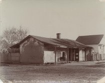 1807 adobe building