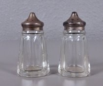 Glass salt & pepper shakers