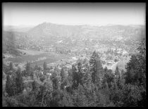 Aerial view of Santa Cruz Mountains town