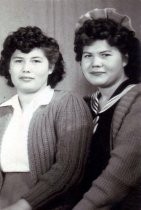 Carmen Villarreal and her sister Grace, 1945