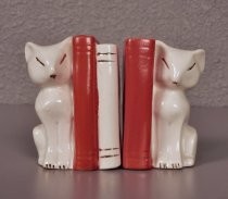 Bookend cats salt & pepper shakers