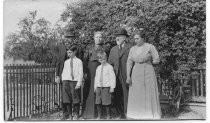 Hansen family at Winchester House