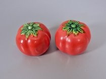 Tomatoes salt & pepper shakers