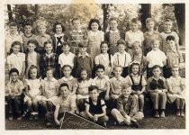 Lowell Third Grade 1943 group portrait