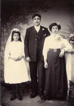 Portrait of Joe Duarte and sisters in Fayal, Azores