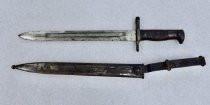 Knife bayonet with scabbard