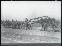 Stump pulling machine