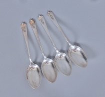 4 serving spoons