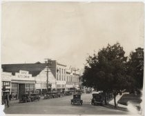 Market Street Plaza along northeast side, c. 1920