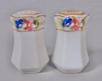 Salt & pepper shakers