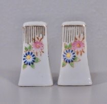 Flowers salt & pepper shakers