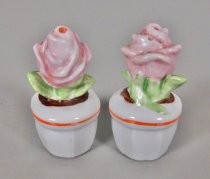 Pink roses salt & pepper shakers