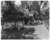 Cannery workers on break outside Hunt Brothers Packing Company