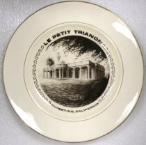 Le Petit Trianon plate