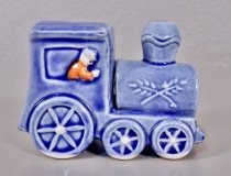 Locomotive salt & pepper shakers