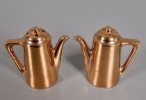 Gold coffeepots salt & pepper shakers