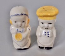 Cooks salt & pepper shakers