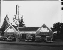 Lou's Village Restaurant exterior