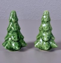 Tree salt & pepper shakers