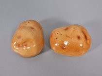 Potatoes salt & pepper shakers