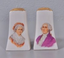 Mr. & Mrs.Washington salt & pepper shakers