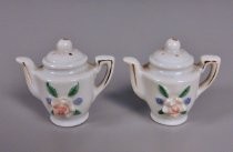 Teapots salt & pepper shakers