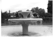 San Jose Municipal Rose Garden fountain