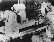 Charles V. Litton's glass lathe (Photograph taken around 1942)