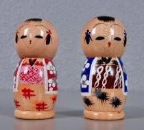 Japanese dolls salt & pepper shakers