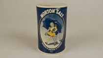 Morton Iodized Salt / When It Rains It Pours container