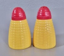 Corn salt & pepper shakers