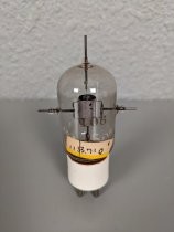 Transmitting triode similar to 3C24